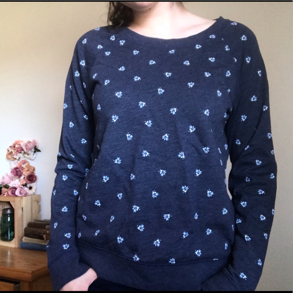 Womens patterned crew neck sweater